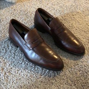 Magnanimous men’s dress shoes size 10